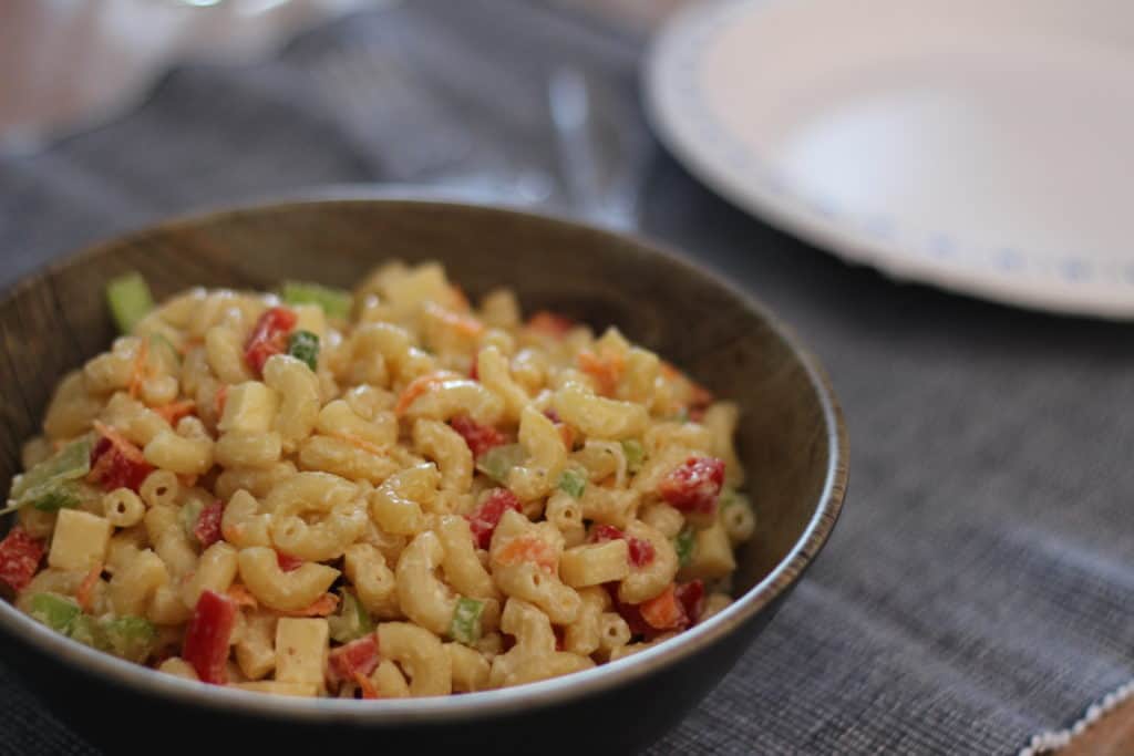 Salade de macaroni festive