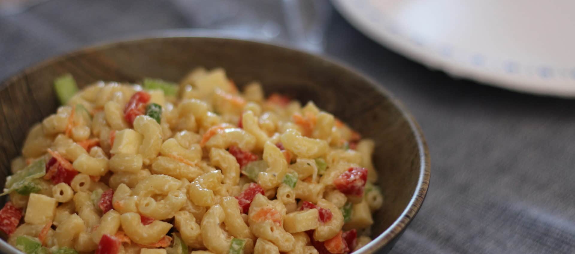 Salade de macaroni festive